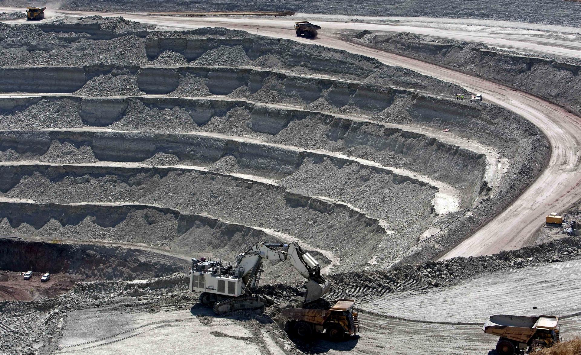 Imagen de archivo de la mina Cobre Las Cruces, considerada la mayor explotación de cobre a cielo abierto de Europa y una de las mayores inversiones mineras de las últimas décadas en España. EFE/José Manuel Vidal