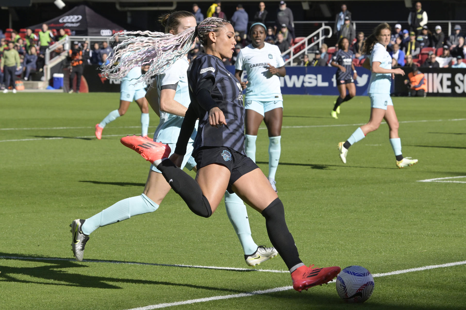Trinity Rodman durante un partido con Washington Spirit. EFE/Lenin Nolly.