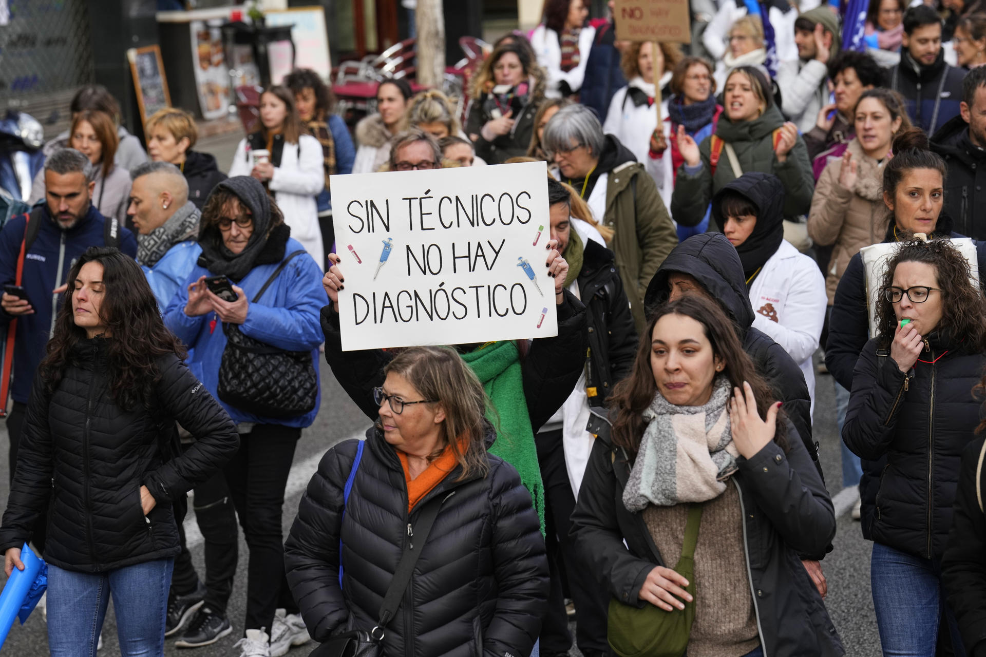 Imagen de archivo de una protesta de técnicos sanitarios. EFE/Alejandro García