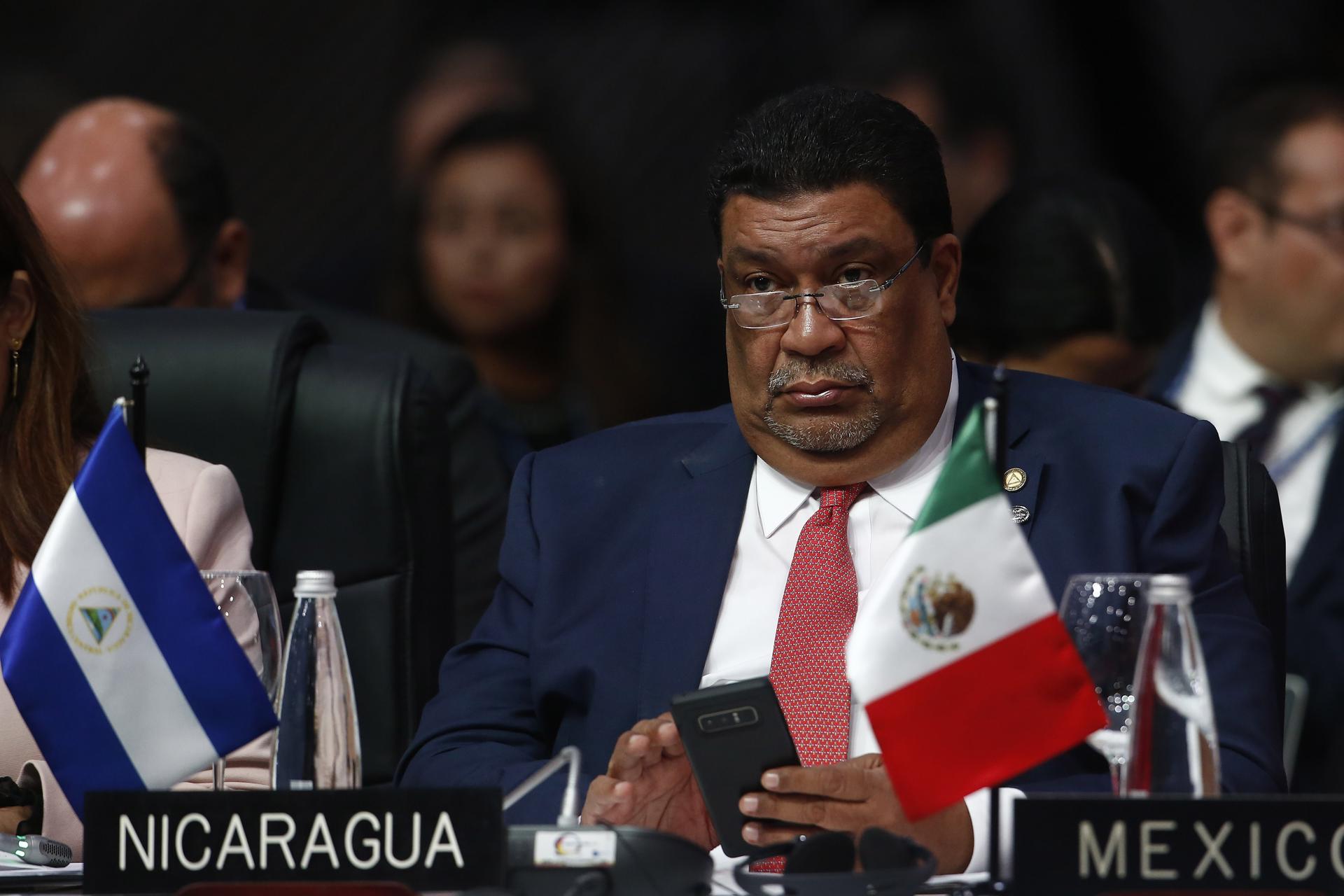 Fotografía de archivo en la que se registró al canciller de Nicaragua, Valdrack Jaentschke, en Medellín (Colombia). EFE/Luis Noriega