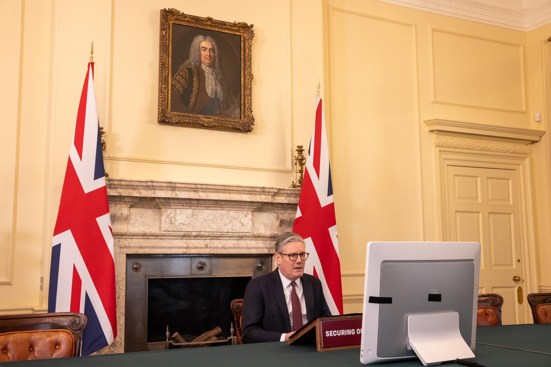London (United Kingdom), 15/03/2025.- El primer ministro británico, Keir Starmer, durante la cumbre virtual convocada por Londres y en la que participaron más de una veintena de países europeos y aliados. EFE/EPA/Betty Laura Zapata / POOL