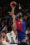 El pivot nigeriano del FC Barcelona Chimezie Metu (d) lanza ante el balón ante el base estadounidense del Partizan Carlik Jones durante el encuentro correspondiente a la fase regular de la Euroliga que disputan hoy viernes FC Barcelona y Partizan en el Palau Blaugrana. EFE/ Enric Fontcuberta.
