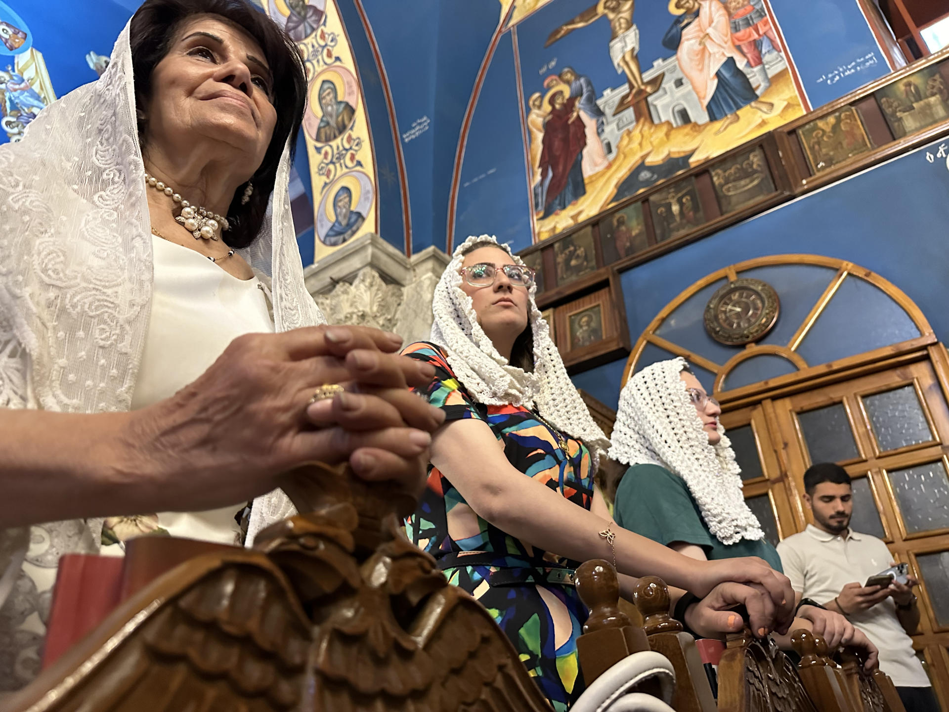 Cristianos palestinos celebran el Domingo de Ramos en la Iglesia de San Porfirio, en la Ciudad de Gaza, este 13 abril de 2025. EFE/ Ahmad Awad
