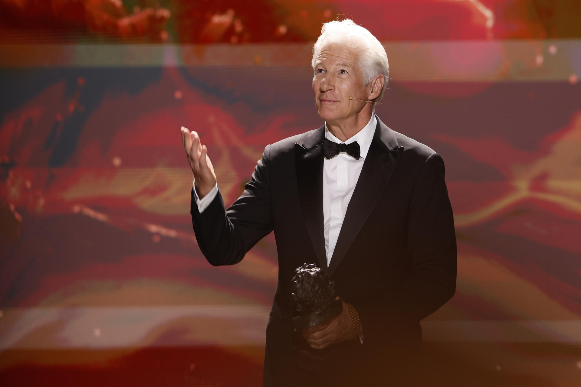 Imagen de archivo del actor estadounidense Richard Gere tras recibir el Goya Internacional de la Academia de Cine. EFE/Julio Muñoz