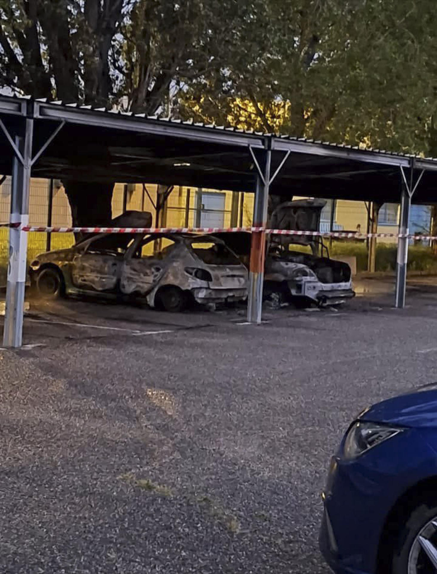 La prisión de Tarascon (sureste) fue objeto de un ataque la madrugada de este miércoles, en un nuevo episodio de los múltiples ataques que han sufrido diferentes cárceles francesas en los últimos días, y que el ministro de Justicia, Gérald Darmanin, atribuye a bandas de narcotraficantes. EFE/ Fuerza Obrera Justicia MEJOR CALIDAD DISPONIBLE SOLO USO EDITORIAL/SOLO DISPONIBLE PARA ILUSTRAR LA NOTICIA QUE ACOMPAÑA (CRÉDITO OBLIGATORIO)
