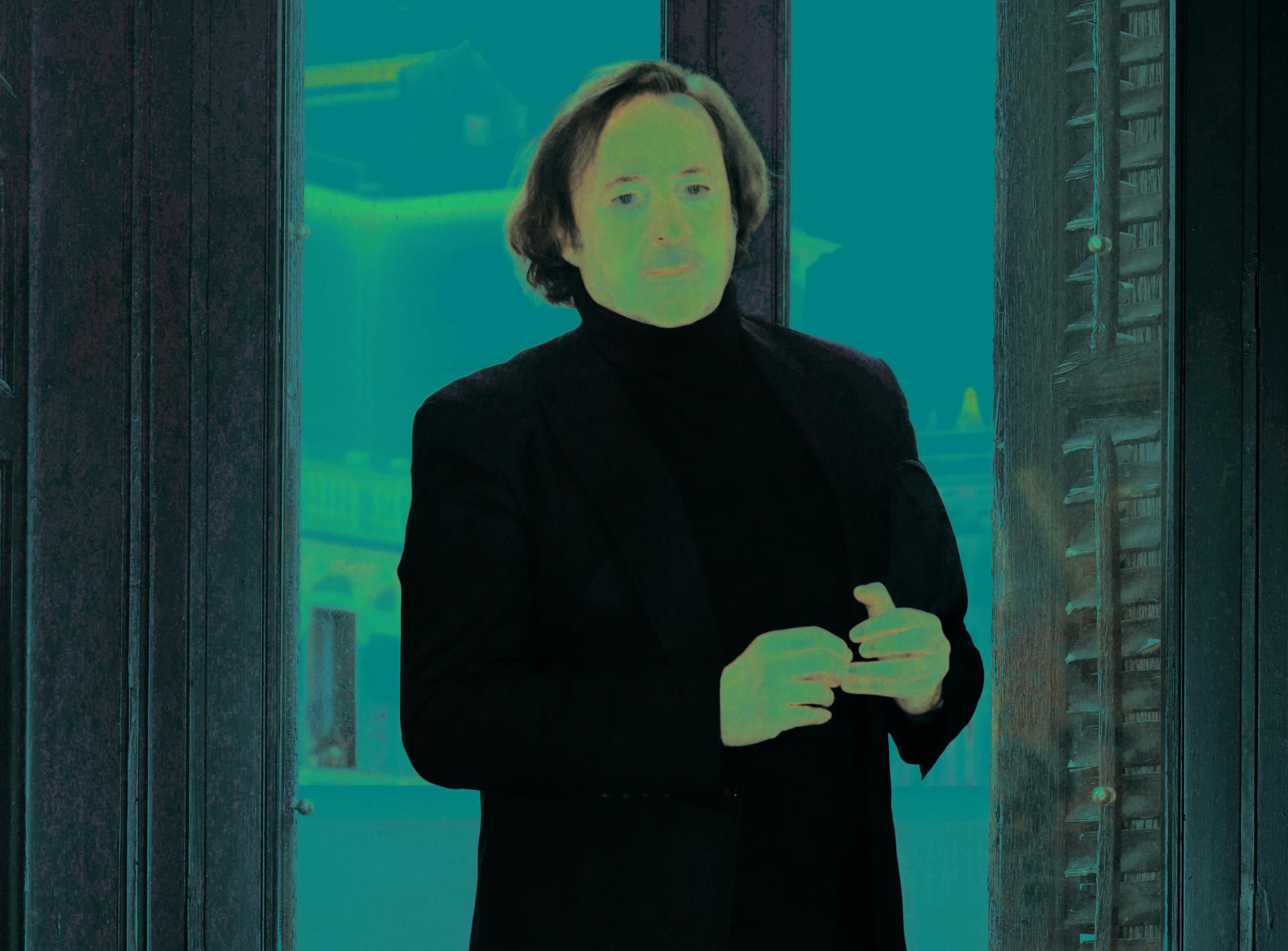 Tomás Alía es un referente del diseño de interiores y desde hace años se ha convertido en el principal embajador de la artesanía española con la que crea espacios, públicos y privados, donde dialogan la tradición y la innovación tecnológica. EFE  *** IMAGEN CEDIDA POR EL ESTUDIO DEL DISEÑADOR ***