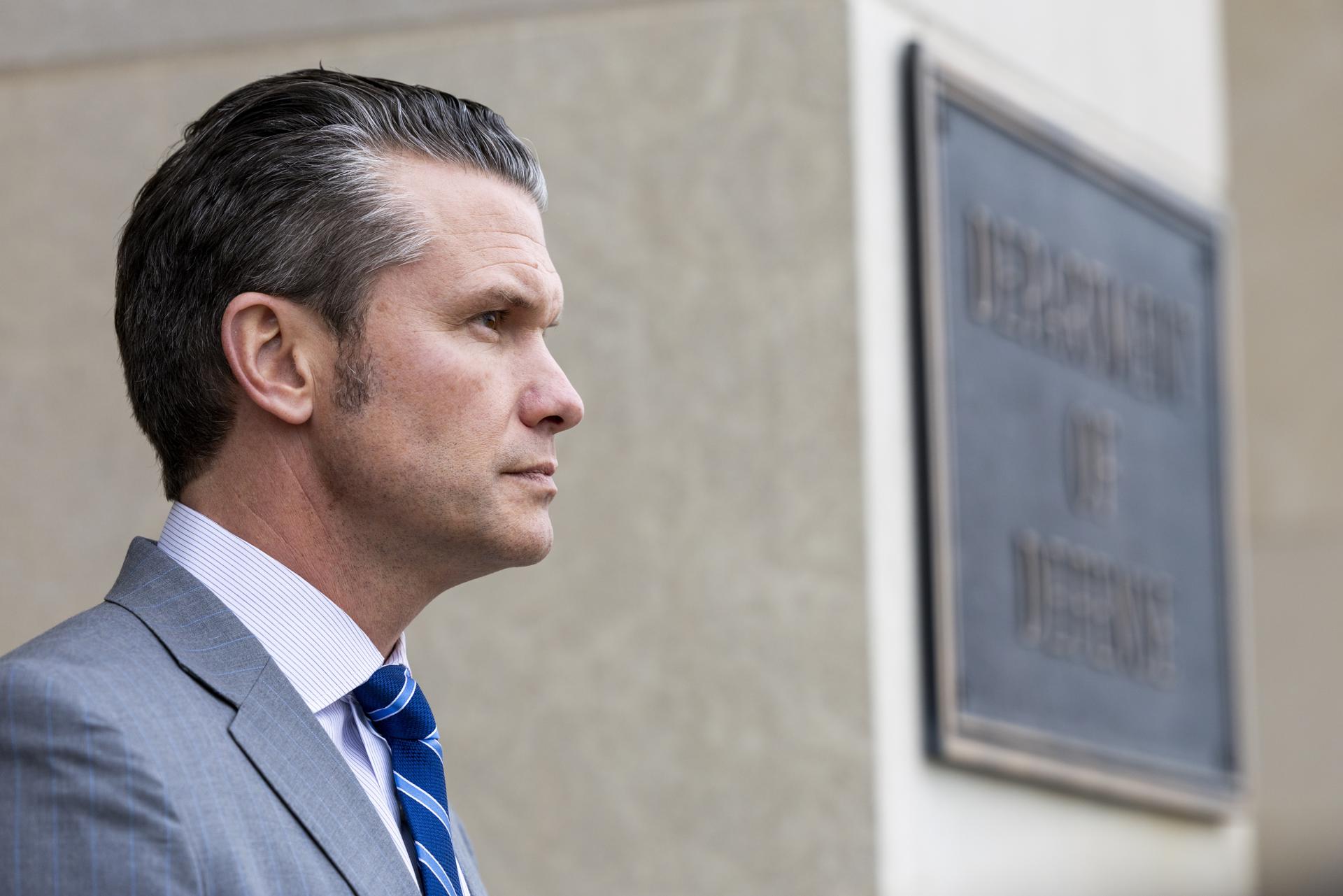 Fotografía de archivo del secretario de Defensa de Estados Unidos, Pete Hegseth, en la sede del Pentágono, en Arlington (Virginia, EE.UU.). EFE/Shawn Thew