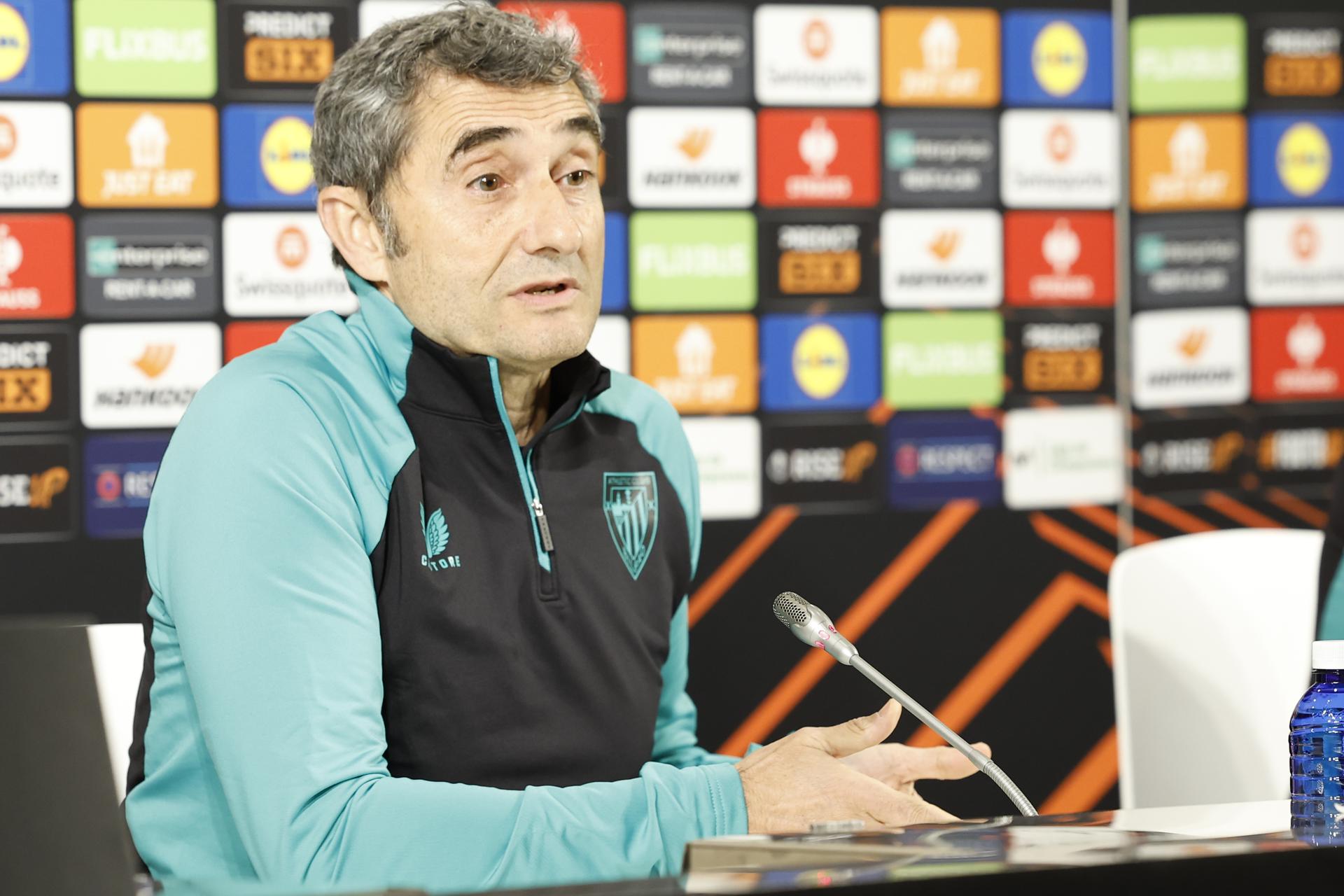El entrenador del Athletic de Bilbao, Ernesto Valverde, ha ofrecido una rueda de prensa previa al partido de Liga Europa ante el Glasgow Rangers en San Mamés, choque de vuelta de cuartos de final. EFE/ Miguel Toña