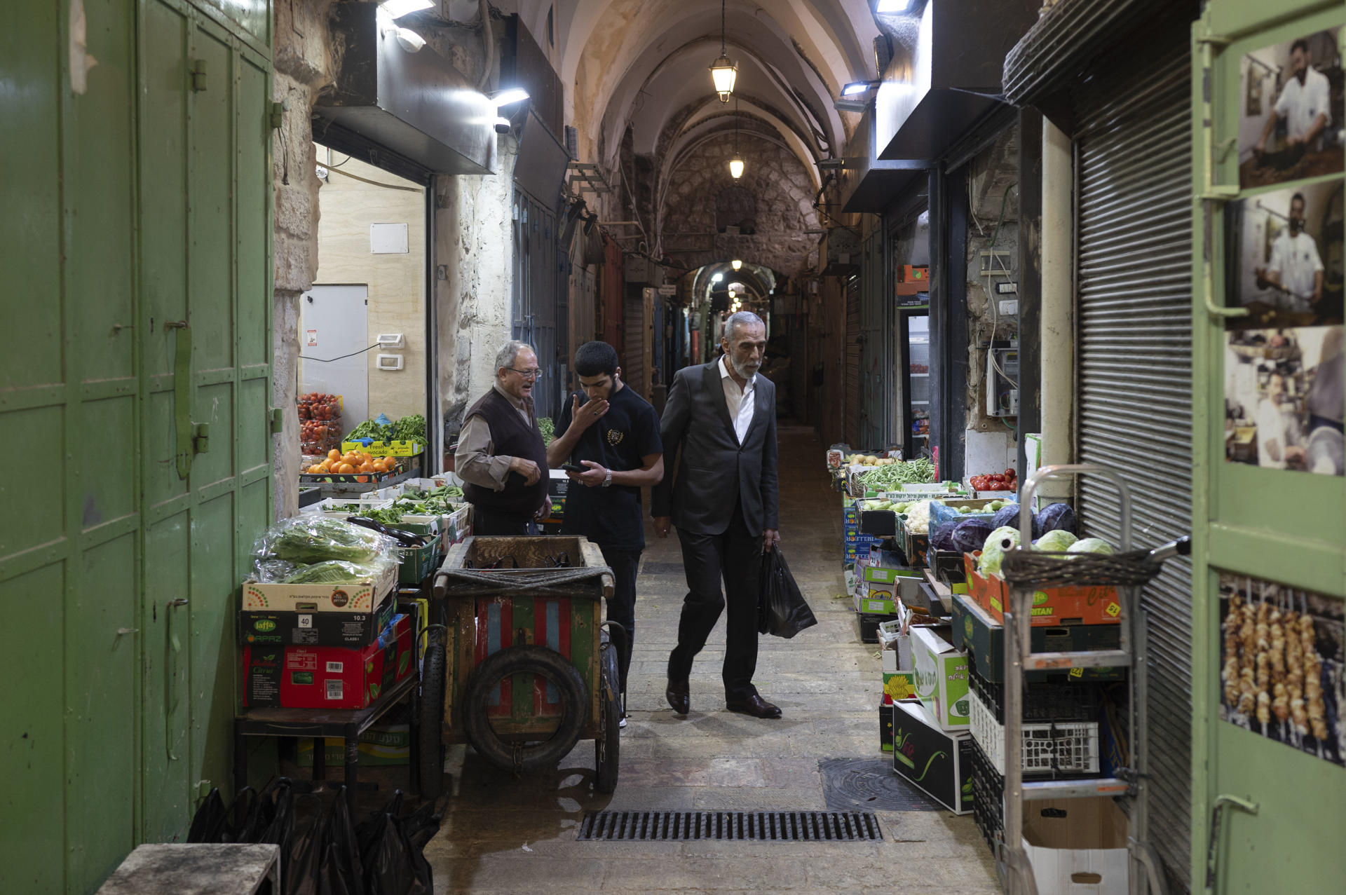 Las calles de la Ciudad Vieja de Jerusalén a pocos días de que empiece la Semana Santa. EFE/ Magda Gibelli
