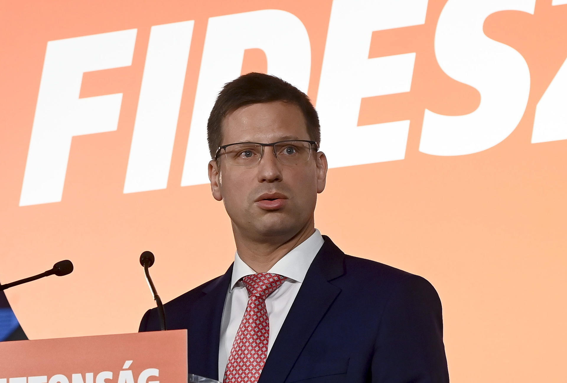El ministro de Gobernación de Hungría, Gergely Gulyás, EFE/EPA/SZILARD KOSZTICSAK