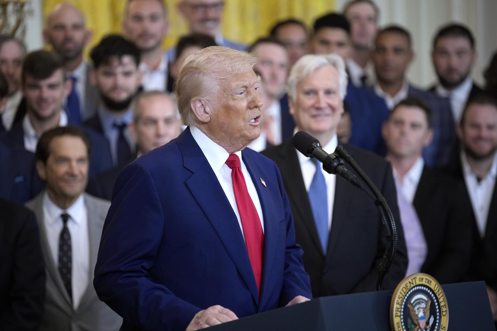 El presidente de EE.UU., Donald Trump. EFE/YURI GRIPAS