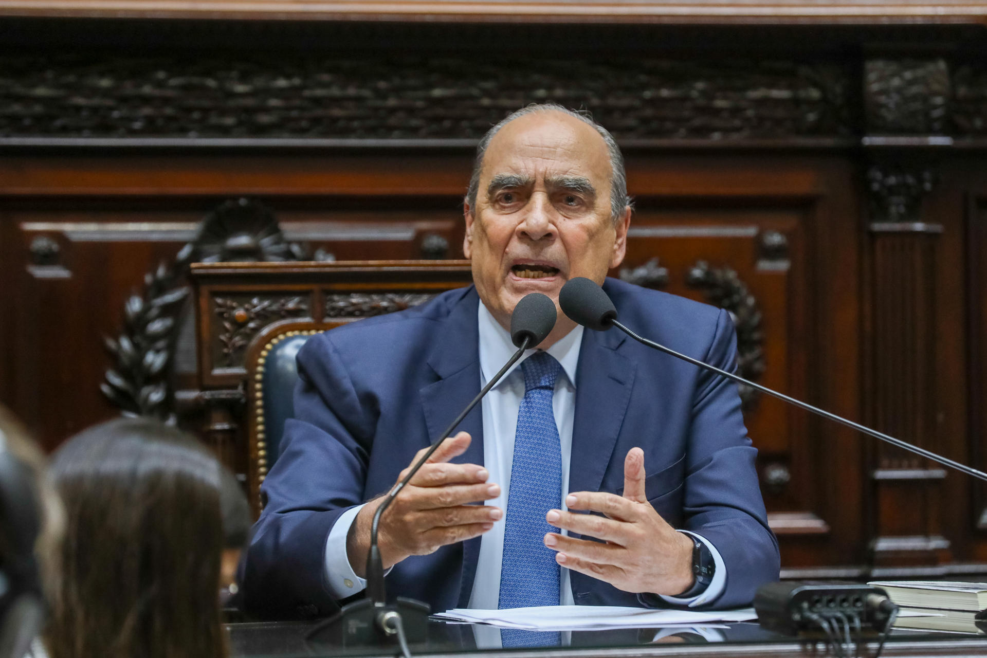 Fotografía cedida por el Congreso de la Nación Argentina del Jefe de Gabinete de Ministros, Guillermo Francos, hablando durante la presentación de un informe en la Cámara de Diputados de la Nación este miércoles, en Buenos Aires (Argentina). EFE/ Prensa Congreso De La Nación Argentina SOLO USO EDITORIAL/SOLO DISPONIBLE PARA ILUSTRAR LA NOTICIA QUE ACOMPAÑA (CRÉDITO OBLIGATORIO)