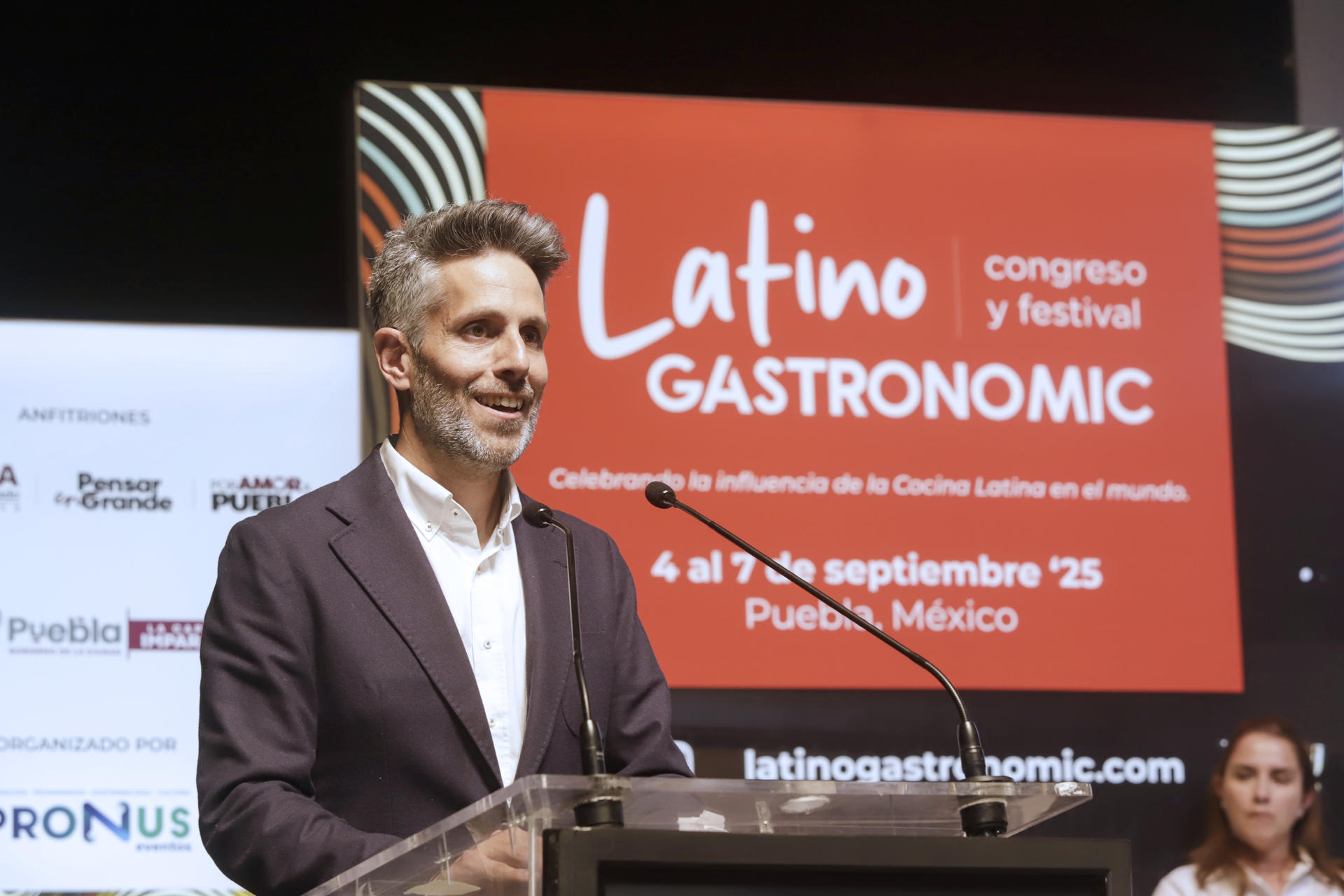 El director general del Forum Gastronomic Girona, Albert Labastida, habla durante la presentación del primer Congreso y Festival Internacional de Gastronomía Latina, 'Latino Gastronomic' en Puebla (México). EFE/ Hilda Ríos
