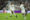 El delantero del Real Madrid Kylian Mbappé (i) se escapa con el balón secundado por Vinicius (d) durante el partido de vuelta de cuartos de final de la Liga de Campeones ante el Arsenal. EFE/Mariscal