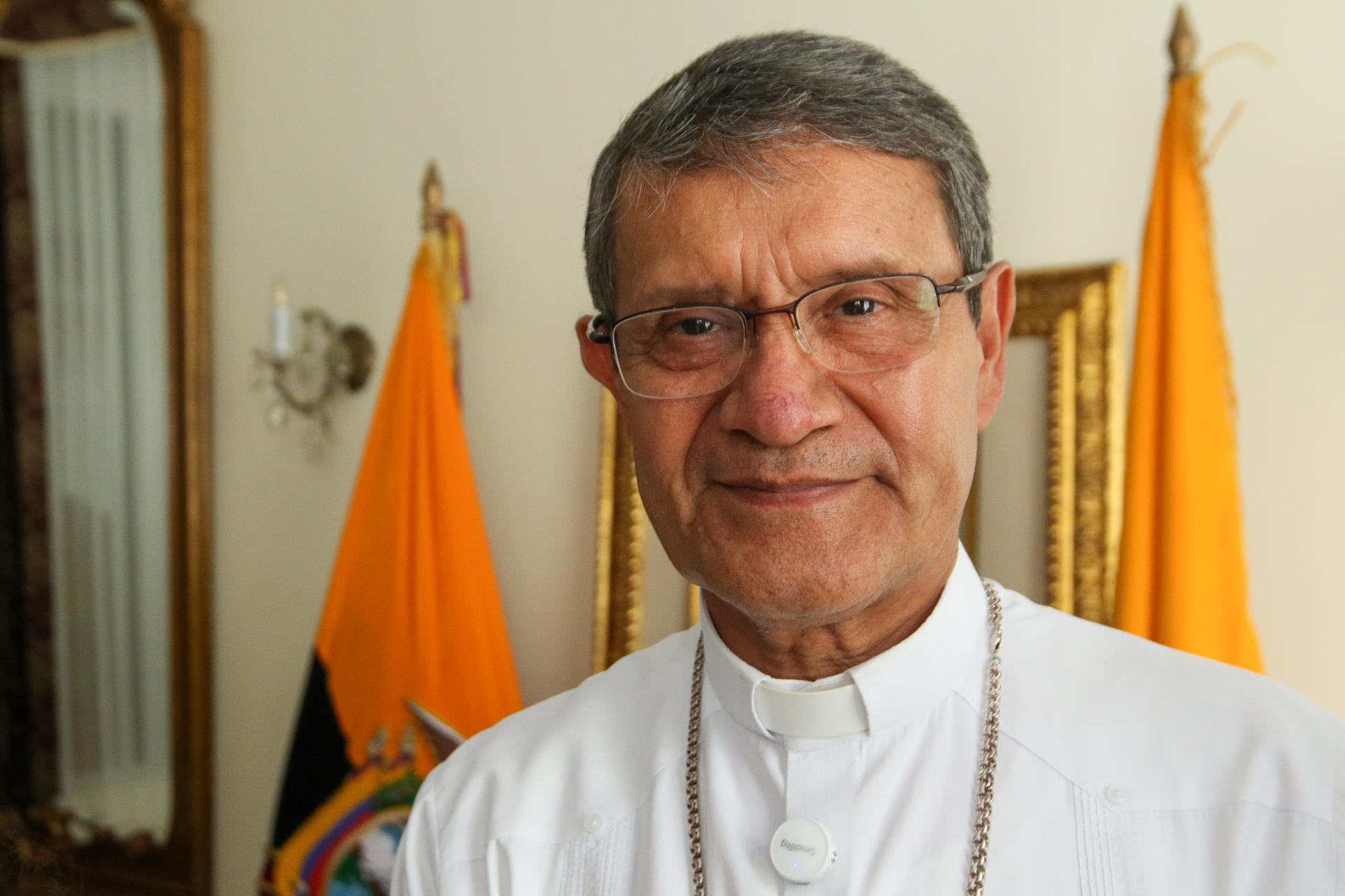 El cardenal de Ecuador y arzobispo de Guayaquil, Luis Cabrera, durante una rueda de prensa, tras el fallecimiento del papa Francisco, este lunes, 21 de abril, en Guayaquil (Ecuador). EFE/Jonathan Miranda