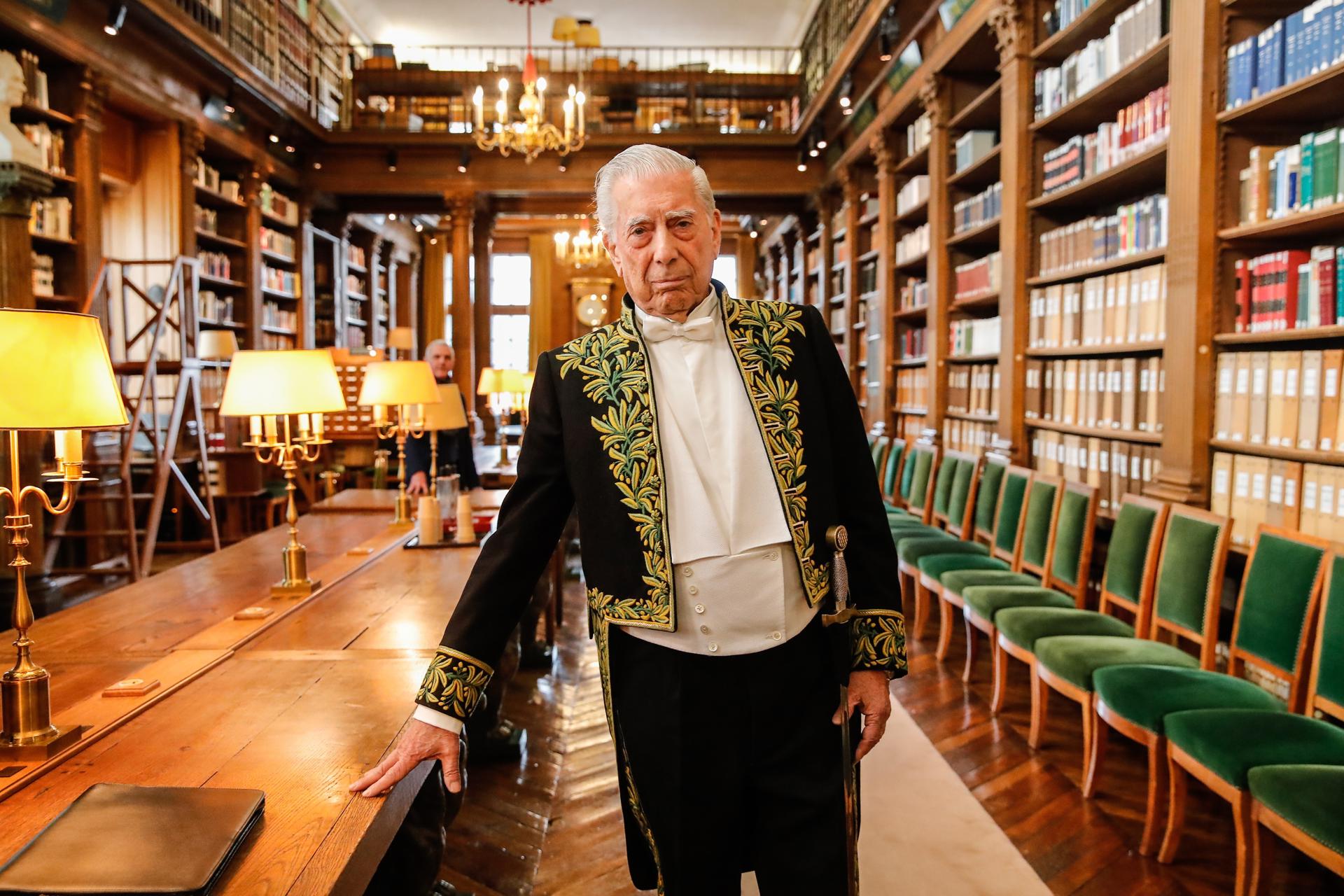 El nobel de literatura Mario Vargas Llosa, en una fotografía de archivo. EFE/TERESA SUAREZ