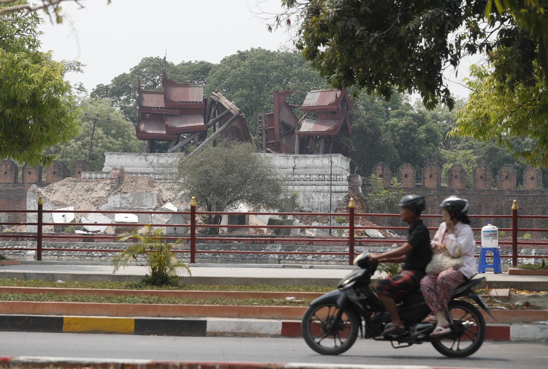 EFE/EPA/NYEIN CHAN NAING