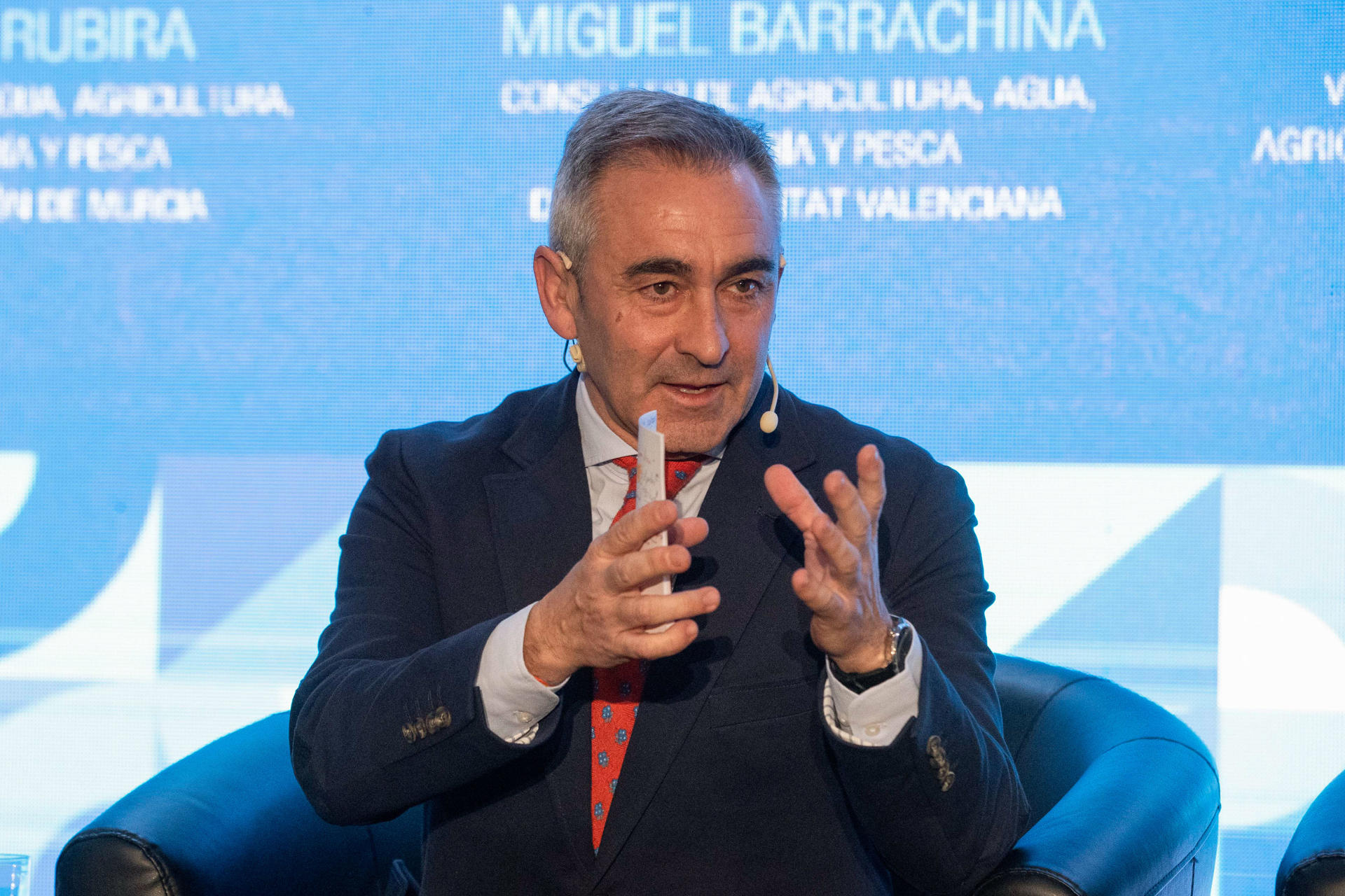 El consejero de agricultura de Valencia, Miguel Barrachina, en una imagen de archivo. EFE/ Marcial Guillén