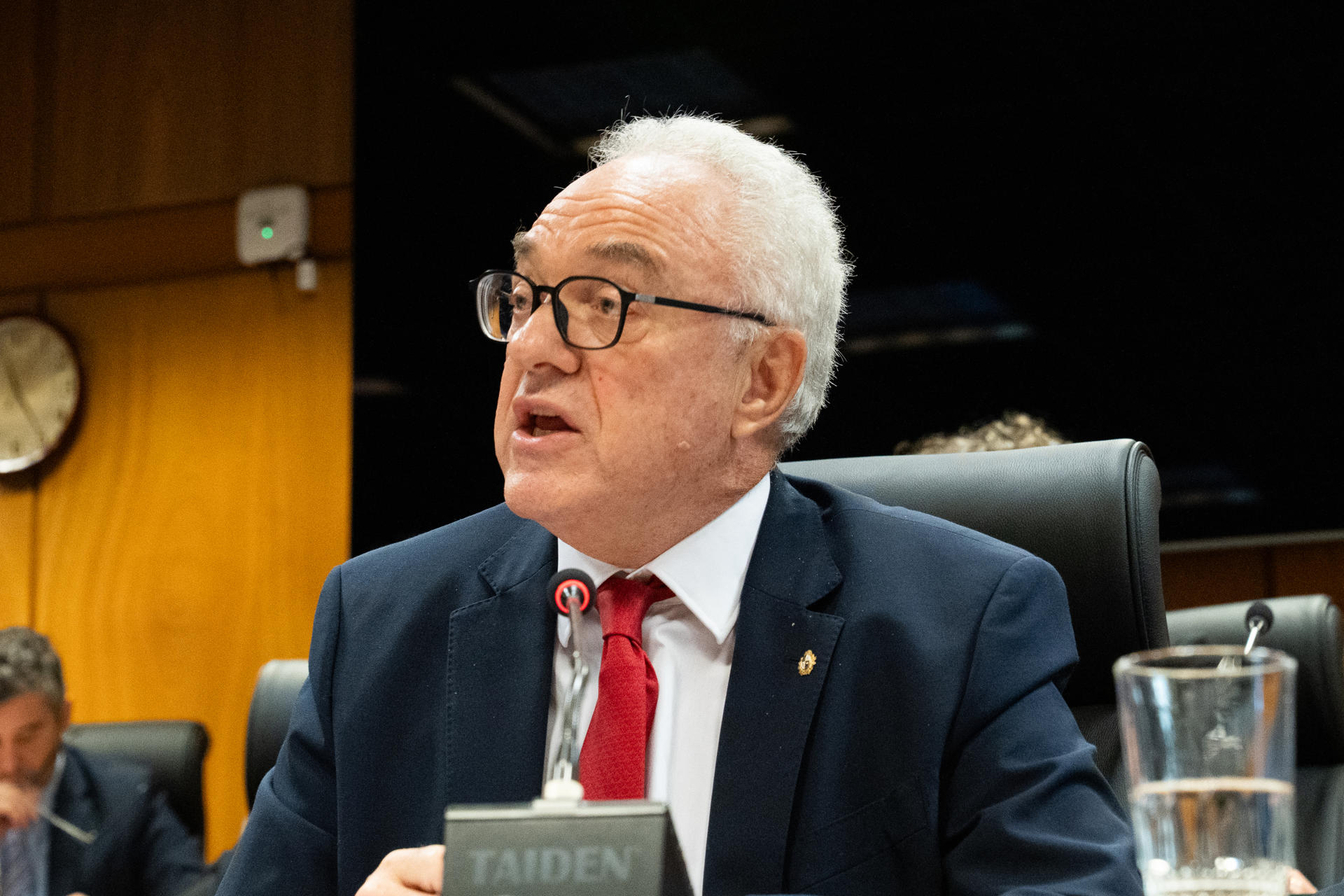 El canciller de Uruguay, Mario Lubetkin, comparece ante la Comisión de Asuntos Internacionales de la Cámara de Diputados este jueves, en Monetevideo (Uruguay). EFE/ Sofía Torres