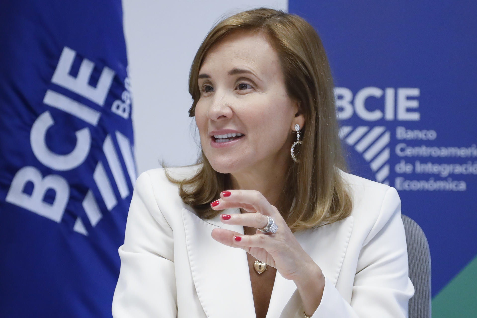 La presidenta del BCIE, Gisela Sánchez, en una foto de archivo. EFE/ David Fernández