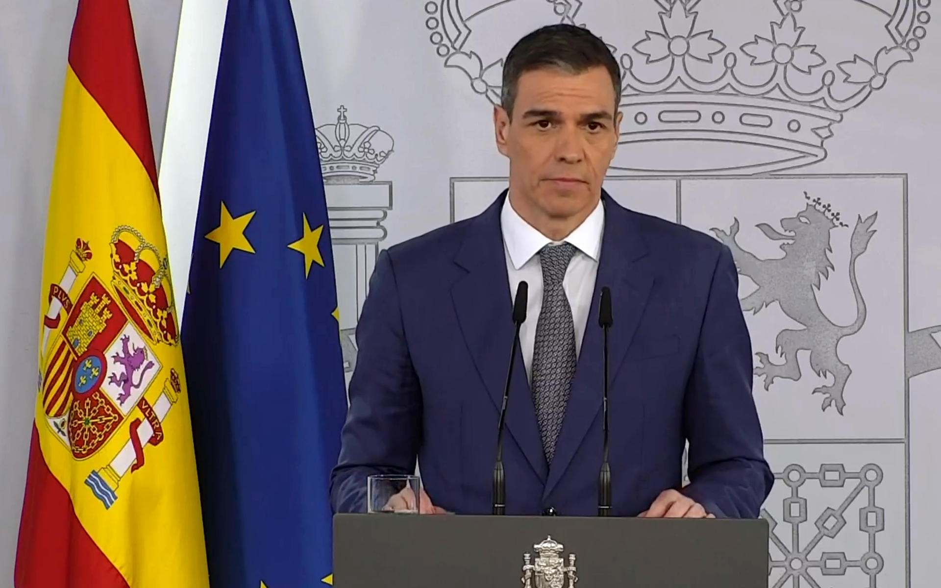 El presidente del Gobierno, Pedro Sánchez, se encuentra esta medianoche en Red Eléctrica de España siguiendo la gestión del gran apagón, según fuentes de La Moncloa. EFE/X Moncloa SÓLO USO EDITORIAL, PERMITIDO SU USO SÓLO EN RELACIÓN A LA INFORMACIÓN QUE APARECE EN EL PIE DE FOTO, CRÉDITO OBLIGATORIO
