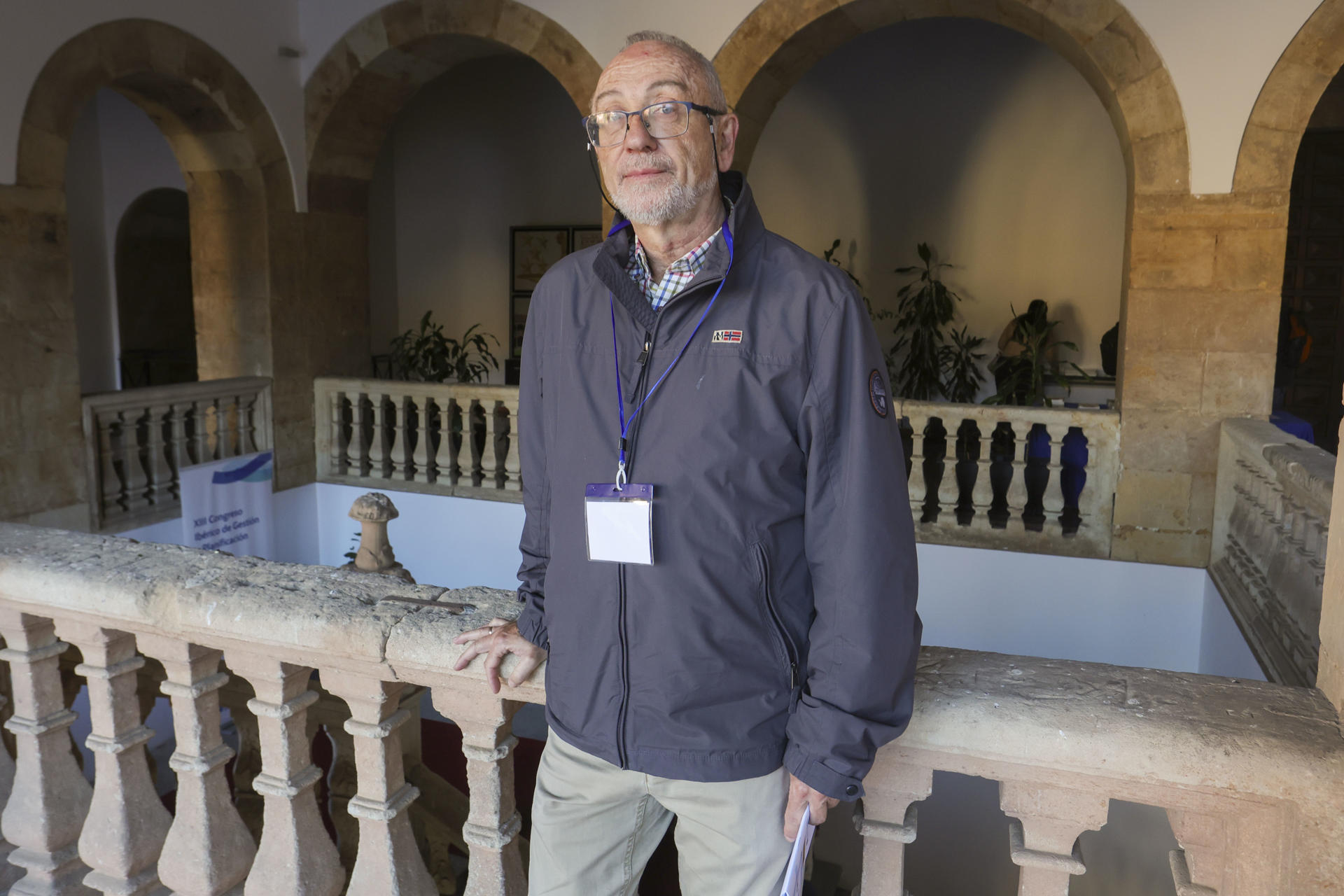 Algunas zonas de la España despoblada reúnen las condiciones para convertirse en emplazamiento de los nuevos centros de datos, como ya ha ocurrido en Aragón, un desembarco que supone un reto para la gestión de recursos como el agua, explica en una entrevista con EFE el doctor ingeniero y profesor titular de Ingeniería Hidráulica y Sistemas de Riego de la Universidad de Zaragoza, RIcador Aliod, que estos días participa en un congreso en Salamanca.-EFE/ JM García