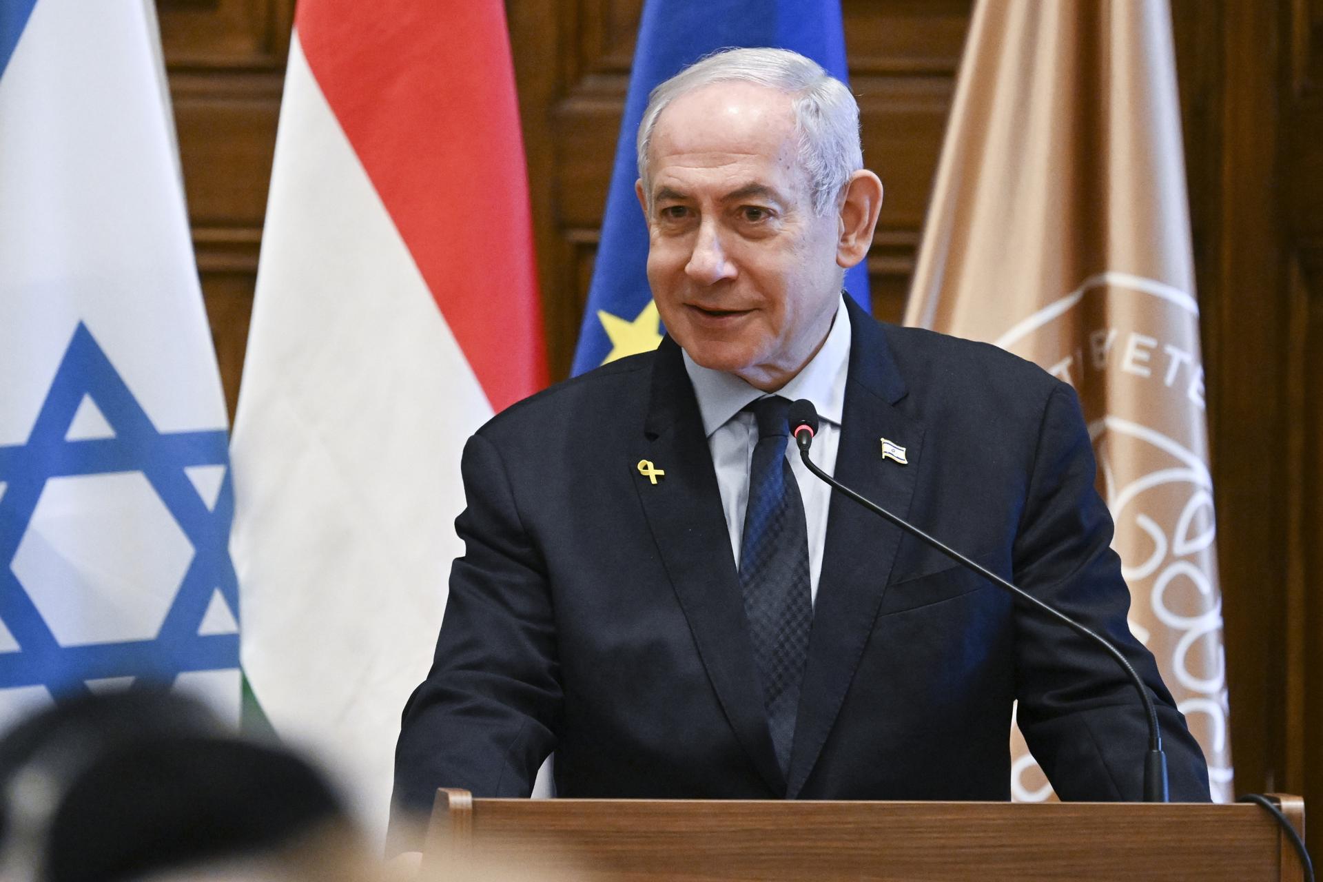 El primer ministro israelí, Benjamín Netanyahu, conversó con el secretario de Estado de Estados Unidos, Marco Rubio, sobre los aranceles del 17 % que el presidente Donald Trump impuso a Israel dentro de su plan global de aranceles. EFE/EPA/TIBOR ILLYES