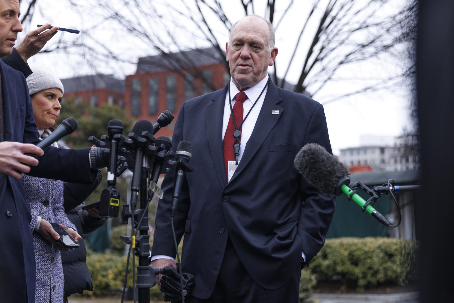 Fotografía de archivo, tomada el pasado 6 de febrero, del asesor de seguridad nacional y control migratorio de EE.UU., Tom Homan, durante una rueda de prensa, en los jardines de la Casa Blanca, en Washington DC (EE.UU.). EFE/Aaron Schwartz/Pool