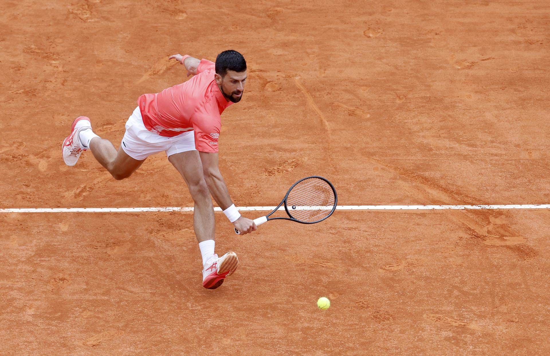 El tenista serbio Novak Djokovic en Montecarlo. EFE/EPA/SEBASTIEN NOGIER