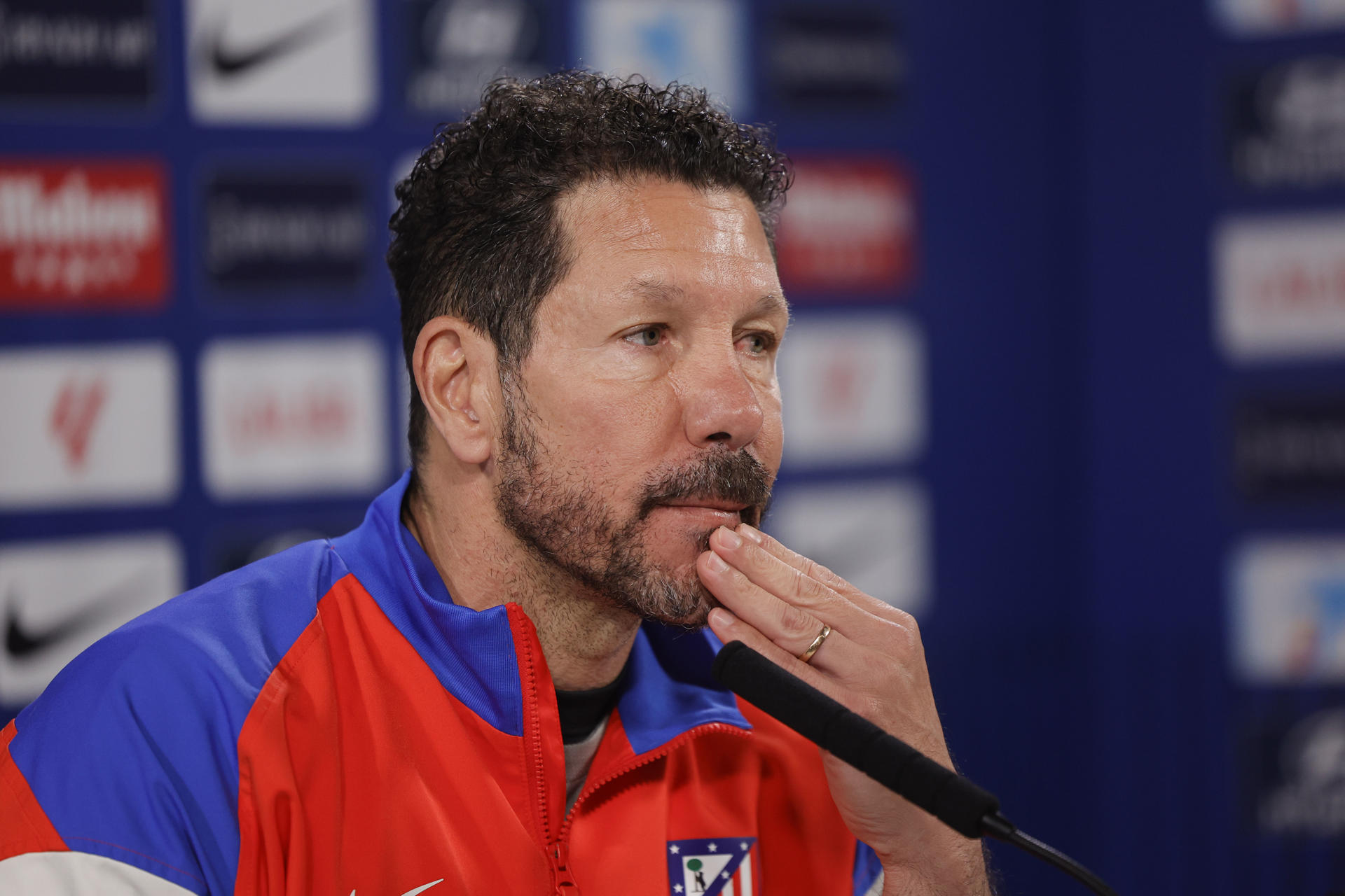 Simeone, durante la rueda de prensa de este viernes. EFE/ Zipi