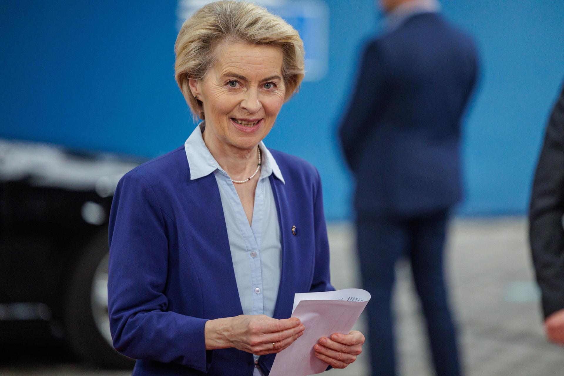 La presidenta de la Comisión Europea, Ursula von der Leyen, en una foto de archivo. EFE/EPA/OLIVIER MATTHYS