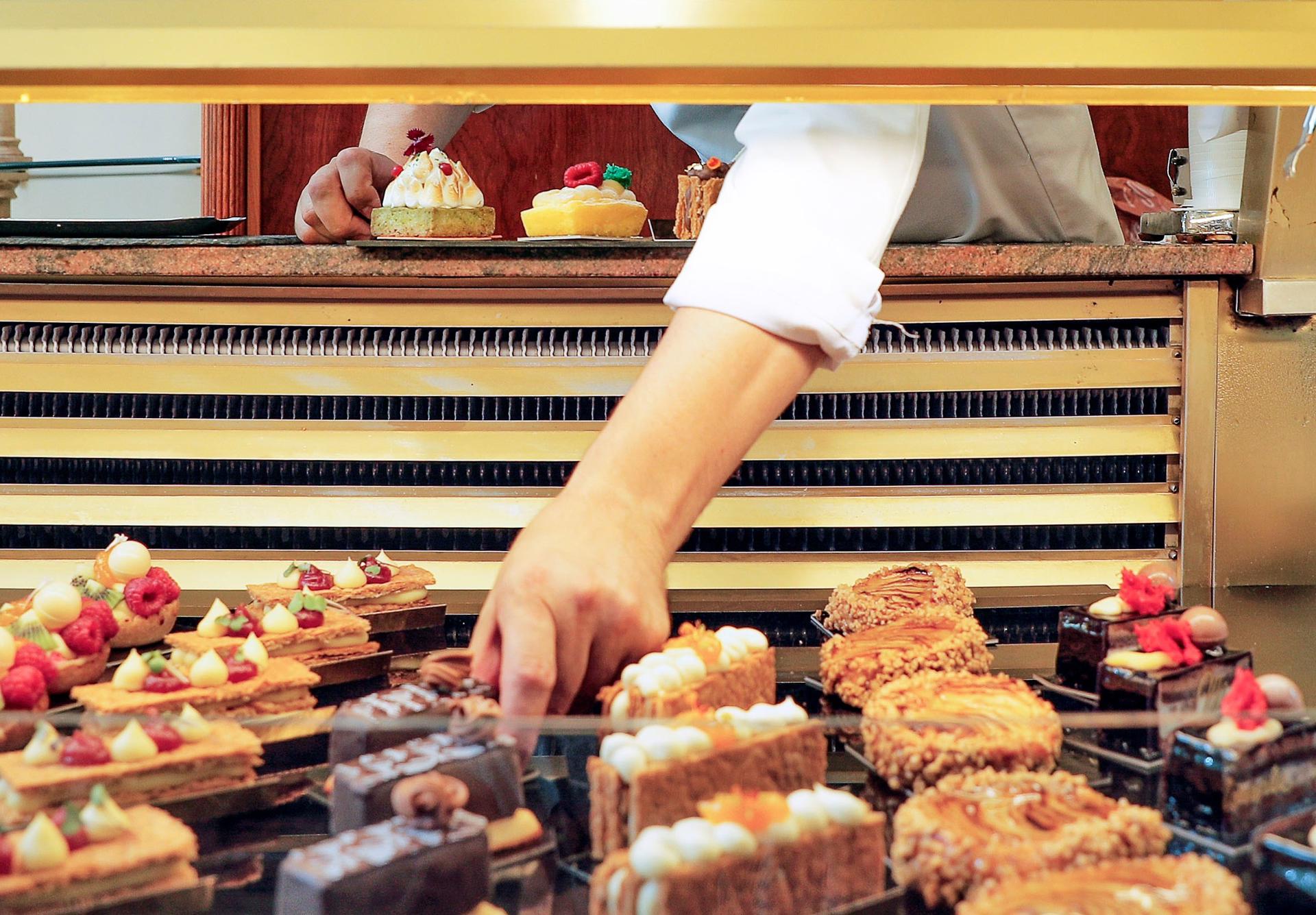 La primera Cumbre Internacional de Panadería, Pastelería y Chocolatería en Ecuador está dirigido a profesionales, estudiantes, emprendedores y apasionados, quienes recibirán a su conclusión una certificación. Fotografía de archivo. EFE/Manuel Bruque