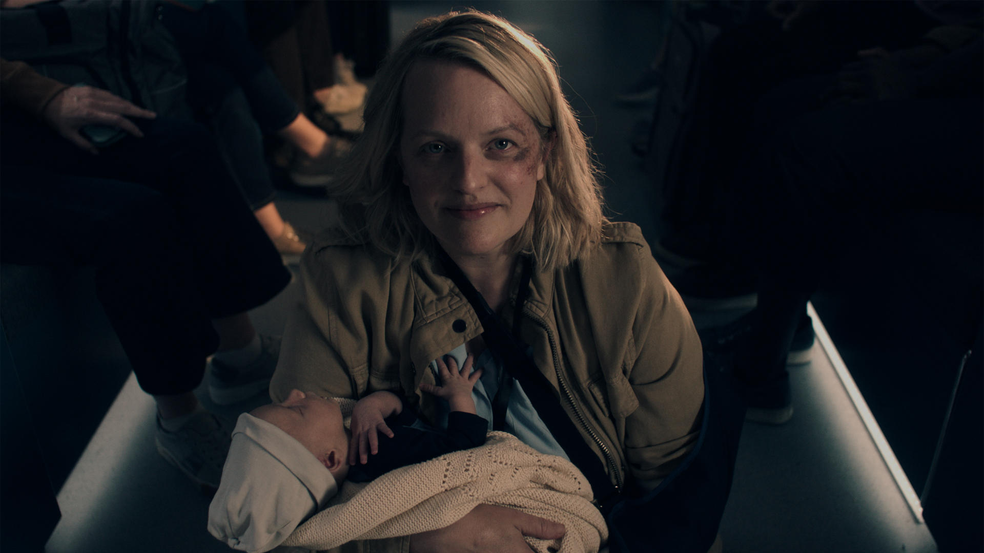 Elisabeth Moss en el cuento de la Criada. Foto cedida por Max/ Warner Bross