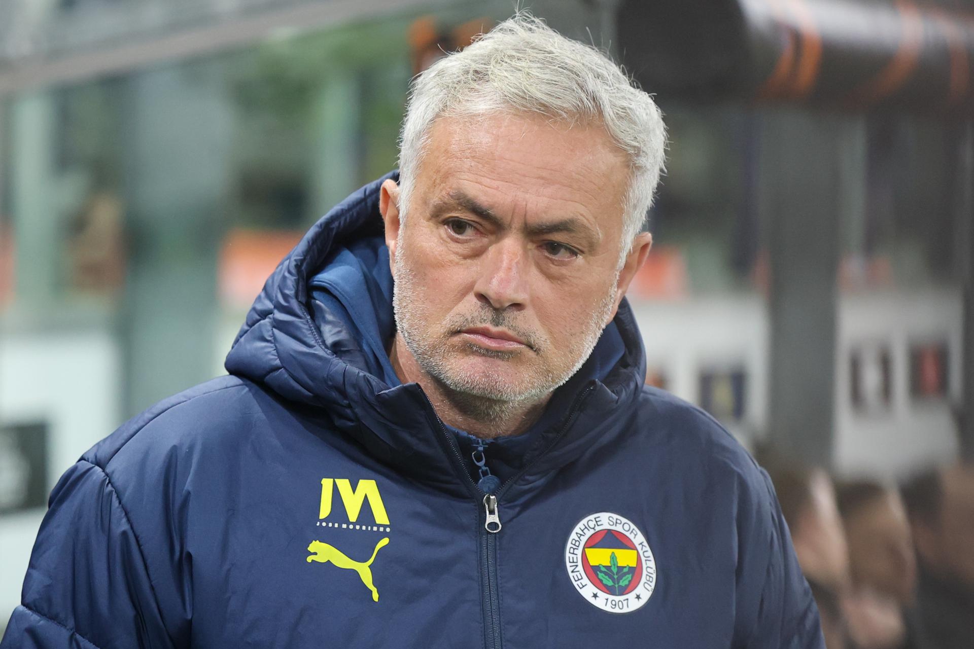 El portugués Jose Mourinho, entrenador del Fenerbahce, en foto de archivo de OLIVIER MATTHYS. EFE/EPA