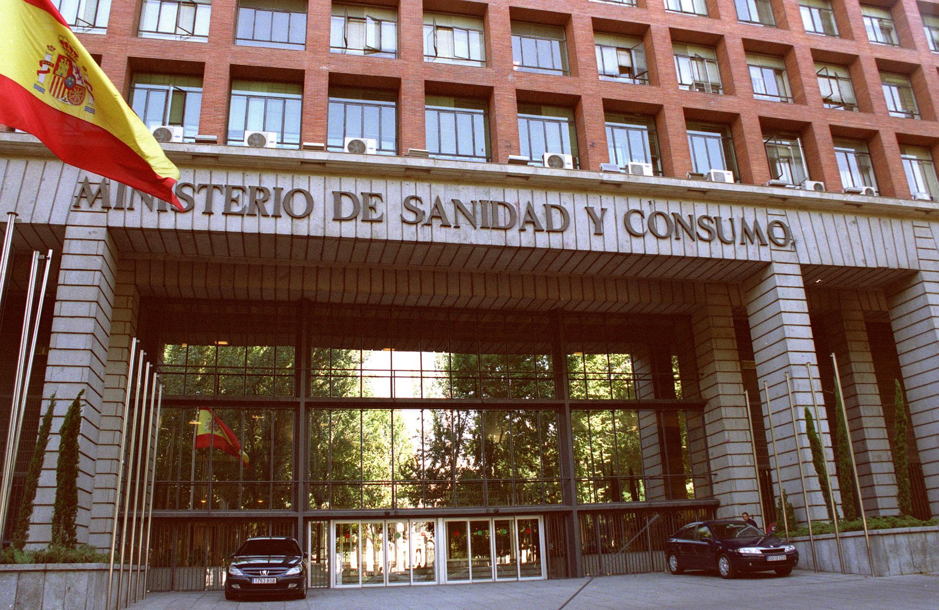 Imagen de archivo de la fachada del Ministerio de Sanidad. Efe/ Pepa Díaz / jb