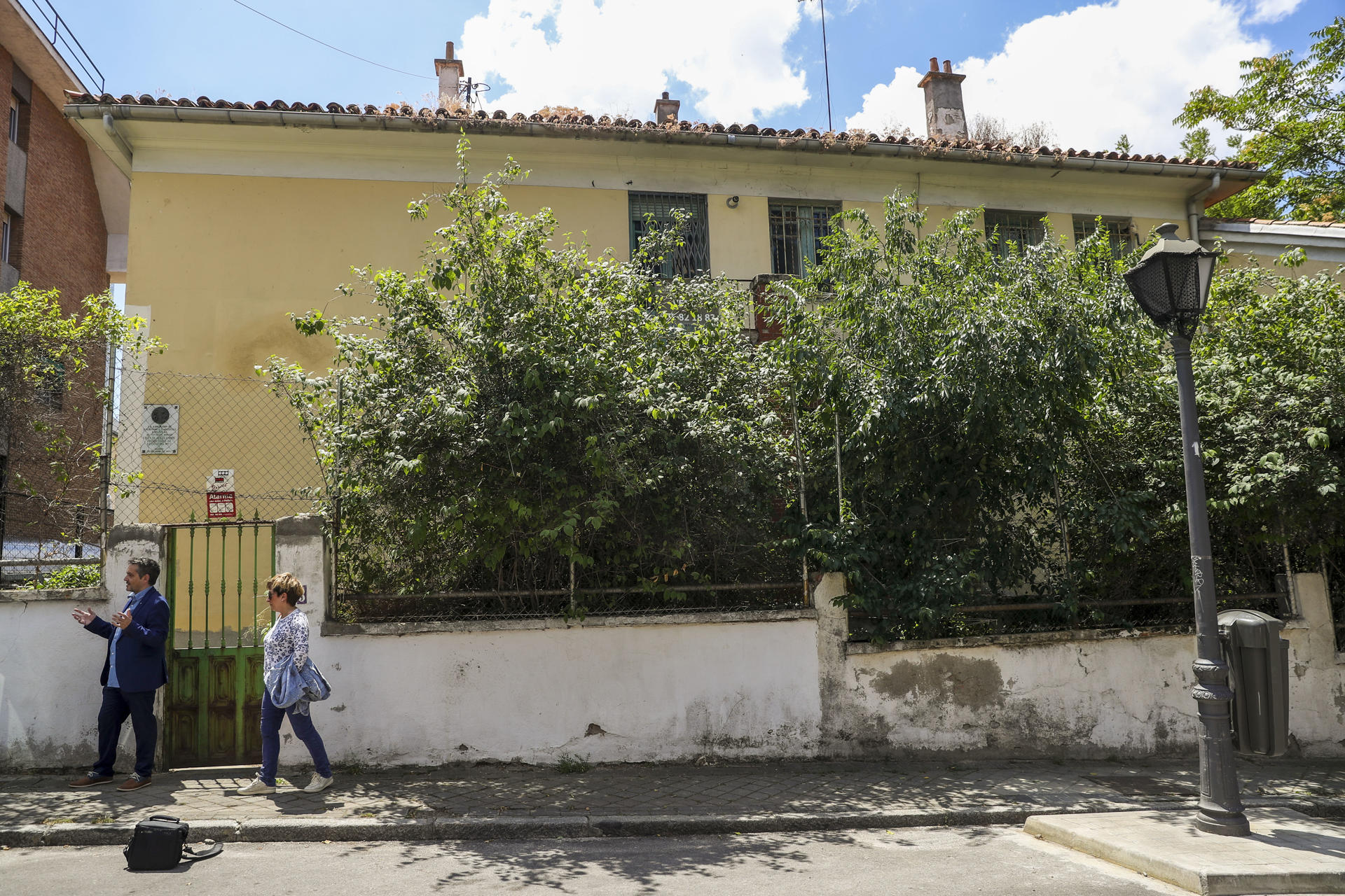 Vista de la fachada de la casa de Vicente Aleixandre en Madrid.  EFE/ Gema García