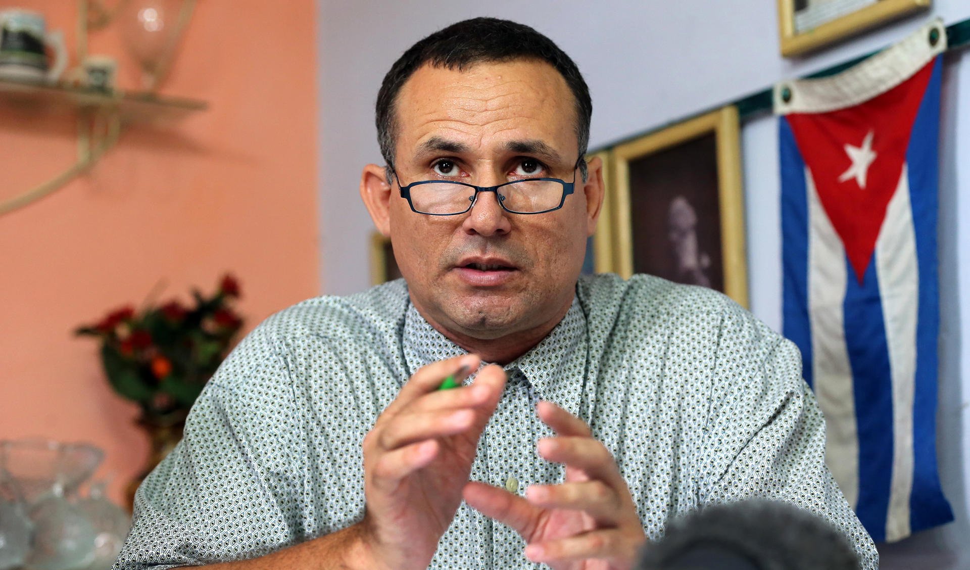 Fotografía de archivo, tomada en mayo de 2016, del opositor cubano y líder de la ilegal Unión Patriótica de Cuba, José Daniel Ferrer, en La Habana. EFE/Alejandro Ernesto
