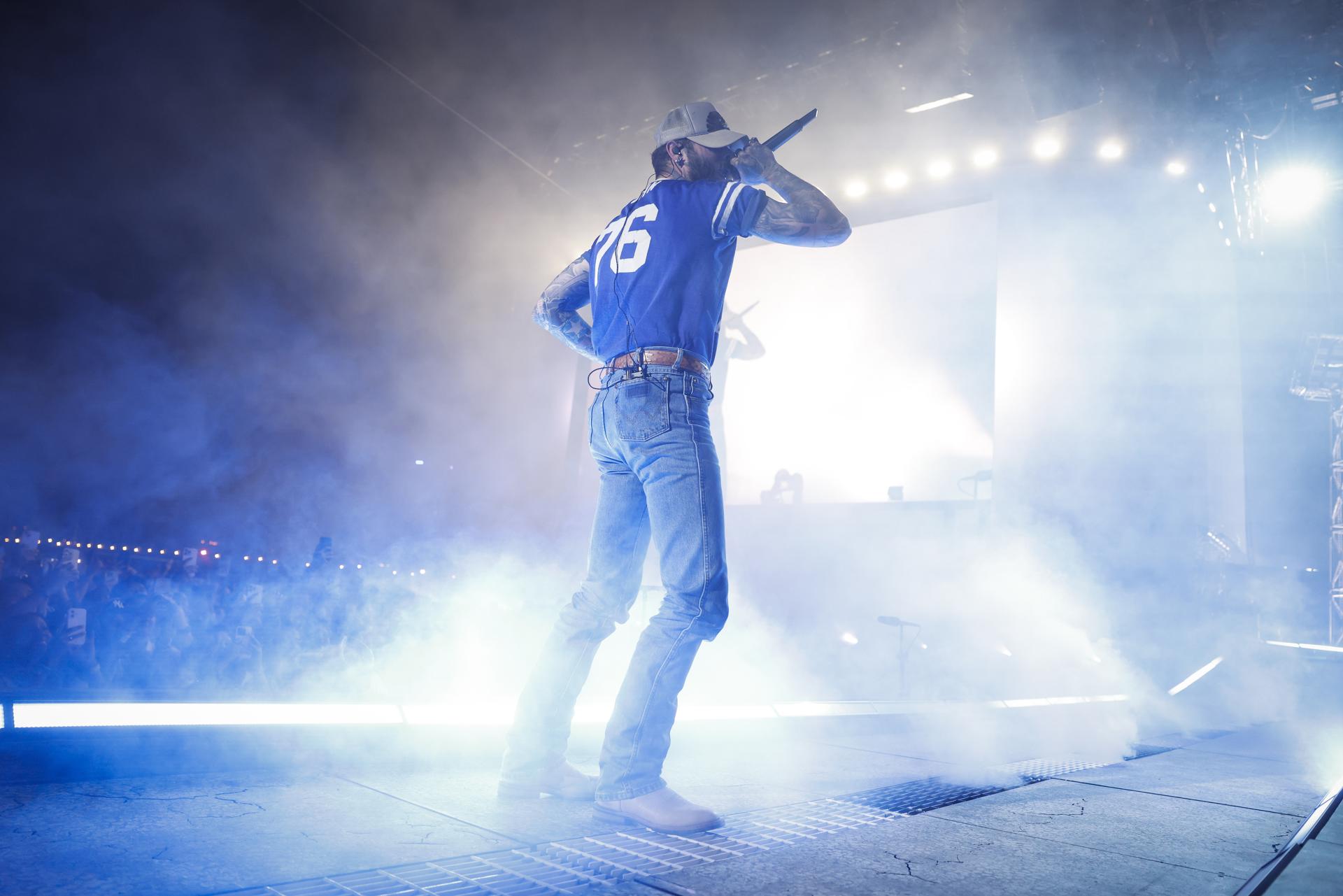 Post Malone en el escenario del Festival de Música y Artes de Coachella Valley en Indio, California, EE. UU., el 13 de abril de 2025. EFE/EPA/CAROLINE BREHMAN