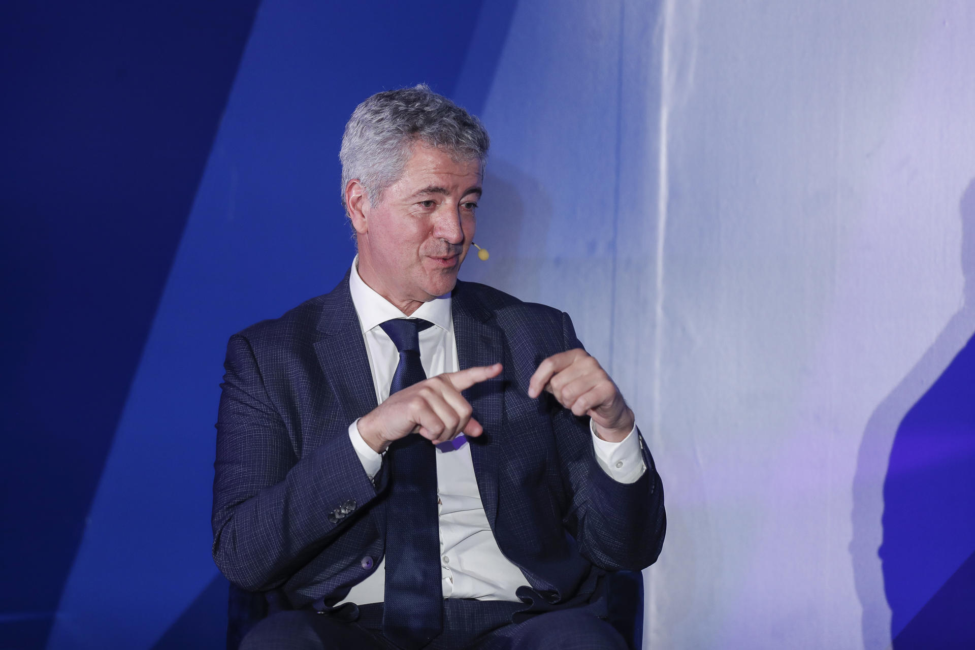 El consejero delegado del Atlético de Madrid, Miguel Angel Gil, habla durante el Sport Sumit México 2025 este miércoles, en Ciudad de México (México). EFE/ Isaac Esquivel