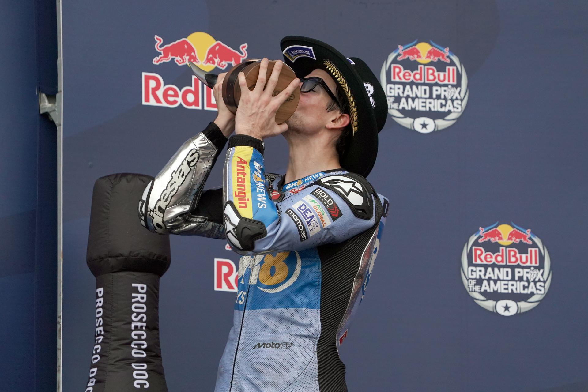 Álex Márquez celebra su segundo puesto en Austin. EFE/DUSTIN SAFRANEK