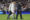 El delantero francés del Real Madrid, Kylian Mbappé, abandona el terreno de juego durante el encuentro de vuelta de cuartos de final de la Liga de Campeones frente al Arsenal. EFE/Chema Moya.