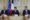 El presidente francés Emmanuel Macron (C) habla flanqueado por el ministro de Europa y Asuntos Exteriores de Francia, Jean-Noel Barrot (I), y el asesor diplomático del presidente francés, Emmanuel Bonne, durante una reunión diplomática con el jefe de la Oficina Presidencial de Ucrania, el asesor de seguridad nacional del Reino Unido, el enviado especial de EE. UU., el secretario de Estado de EE. UU. y el asesor de seguridad nacional de Alemania en el palacio presidencial del Elíseo en París, Francia, el 17 de abril de 2025. El Secretario de Estado de EE. UU. visitó París para reunirse con el Presidente francés sobre la elaboración de un alto el fuego en Ucrania, mientras Washington y Europa buscan puntos en común para poner fin a la lucha. Altos funcionarios ucranianos también estaban en la capital francesa para reunirse con delegaciones de la UE y de EE. UU. (France, Germany, Ukraine) EFE/EPA/LUDOVIC MARIN / POOL MAXPPP FUERA
