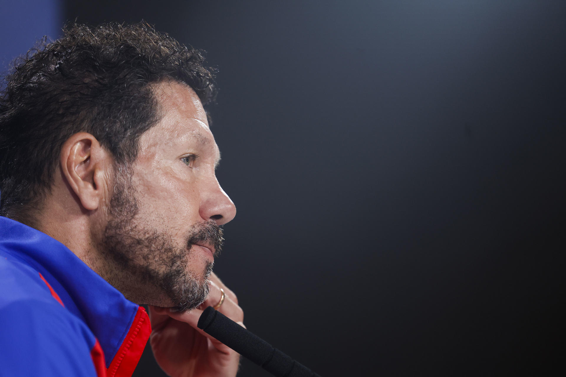 Simeone, en la rueda de prensa. EFE/ Javier Lizon
