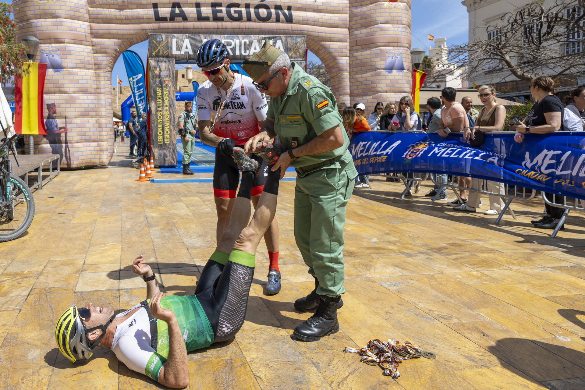 Un momento de la XI Carrera Africana de la Legión, un evento que trasciende lo deportivo para convertirse en el principal evento social y turístico de la ciudad de Melilla. EFE/Giner