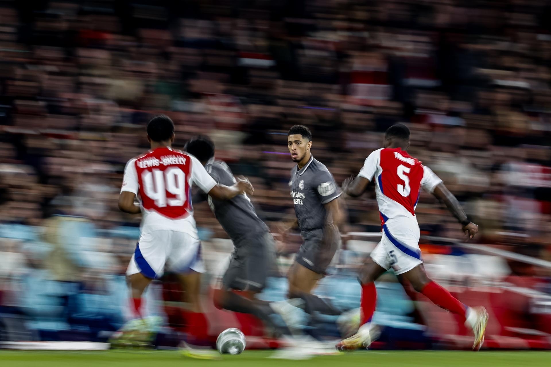 Acción del partido durante el partido de ida de cuartos de final de la UEFA Champions League entre el Arsenal FC y el Real Madrid en Londres, Reino Unido. EFE/EPA/TOLGA AKMEN