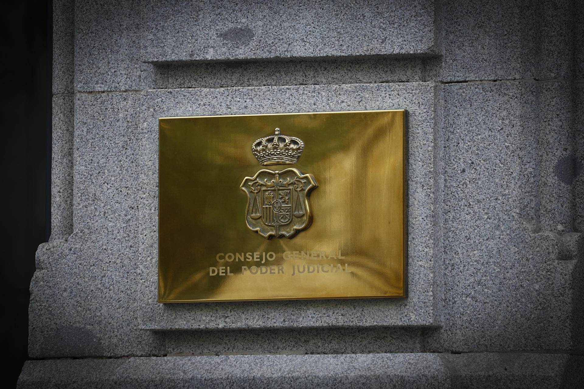 La Oficina de Recuperación y Gestión de Activos (ORGA) ha ingresado en sus cuentas 863.375,37 euros de las ganancias que obtuvo el hacker Juan Luis Huertas, conocido como Alcasec, por la venta de datos fiscales extraídos del Punto Neutro Judicial del Consejo General Poder Judicial (CGPJ) a más de medio millón de contribuyentes.EFE/ Rodrigo Jiménez