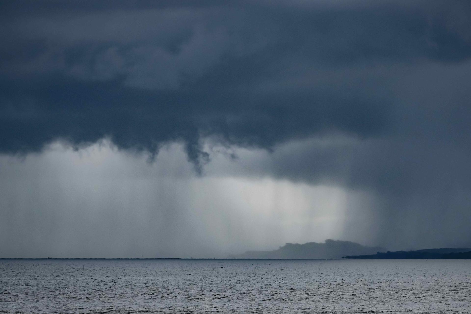 Fotografía del océano Pacífico, este jueves en la provincia de Puntarenas (Costa Rica). EFE/ Jeffrey Arguedas/Archivo
