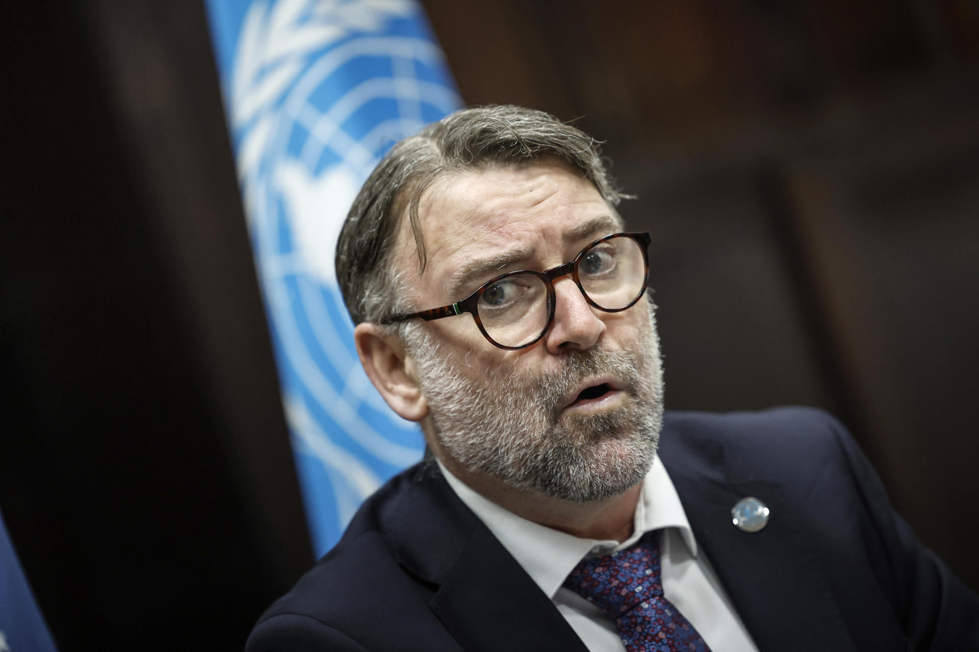 El relator de las Naciones Unidas para la Promoción de la Verdad, Justicia, Reparación y las Garantías de No Repetición, Bernard Duhaime, participa en una conferencia de prensa este 7 de abril de 2025 en Río de Janeiro (Brasil). EFE/ Antonio Lacerda