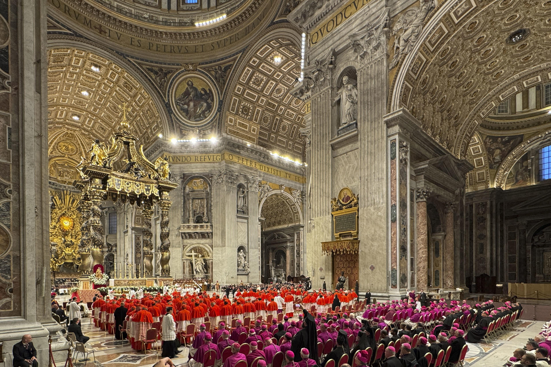 El papa Francisco en su décimo consistorio en el que nombró a 21 nuevos cardenales. EFE/ Daniel Cáceres