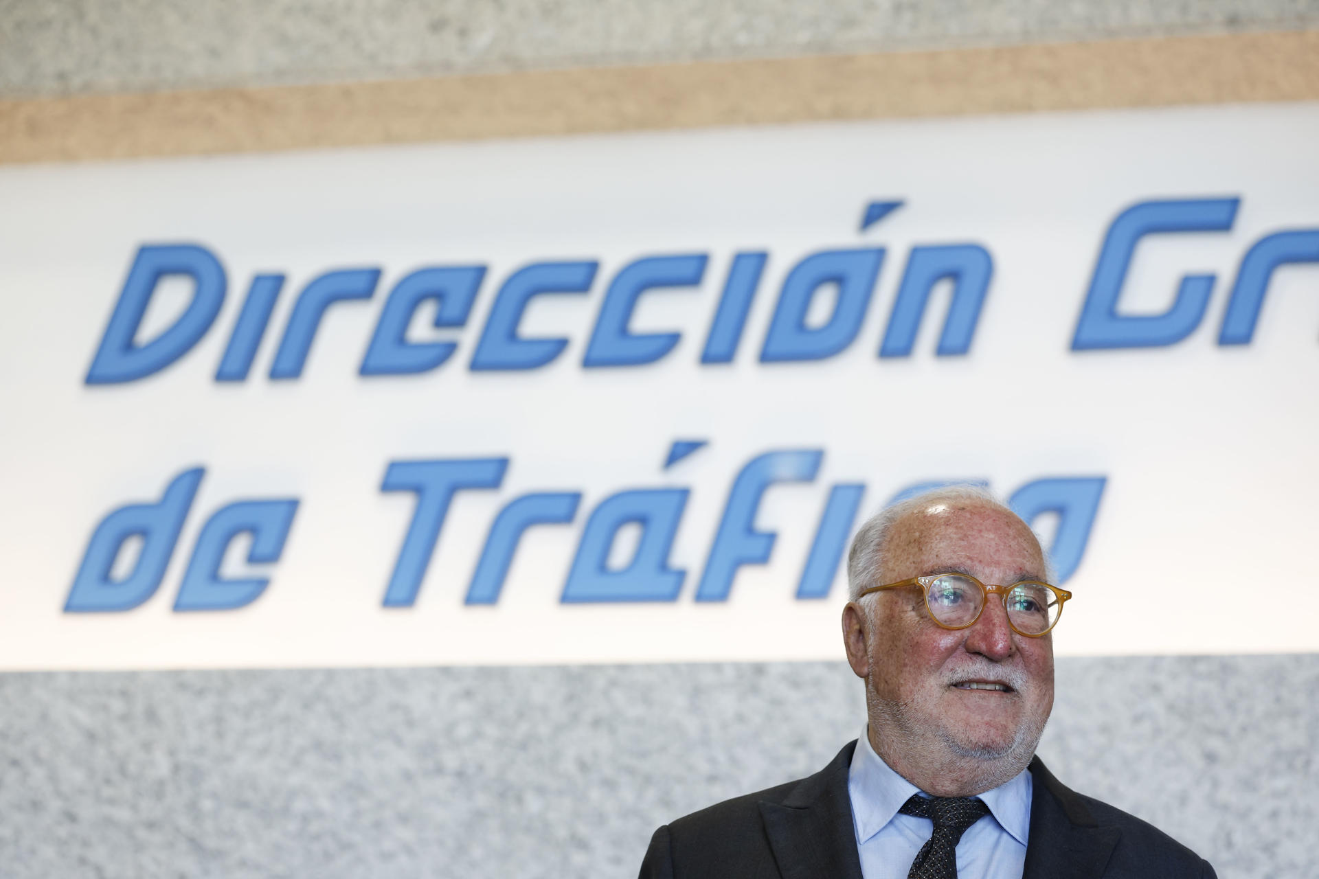 El director general de Tráfico, Pere Navarro, durante la inauguración de una jornada sobre el efecto de las bebidas alcohólicas en la conducción, en la que se presenta un informe realizado por el instituto de seguridad vial de la Universidad de Valencia, este jueves. EFE/  Javier Lizón